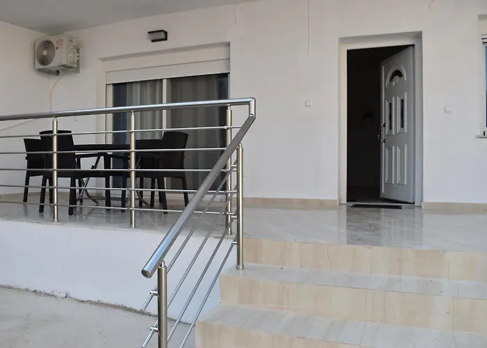 Charming House Tatil Evi